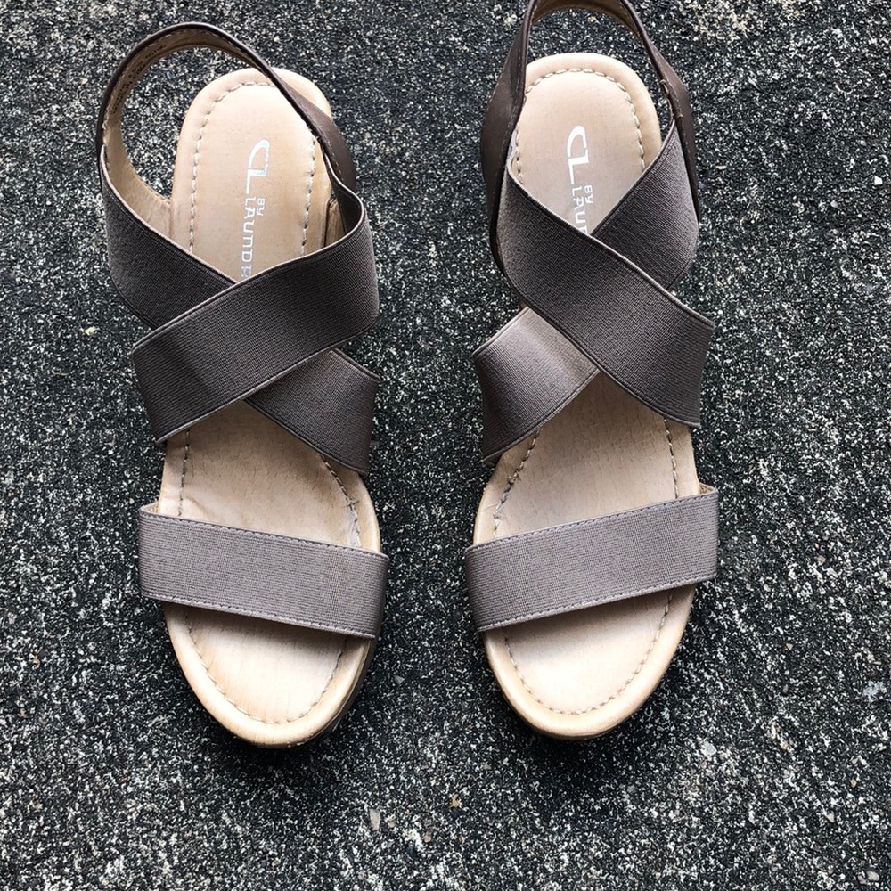 Beige wedges EUC